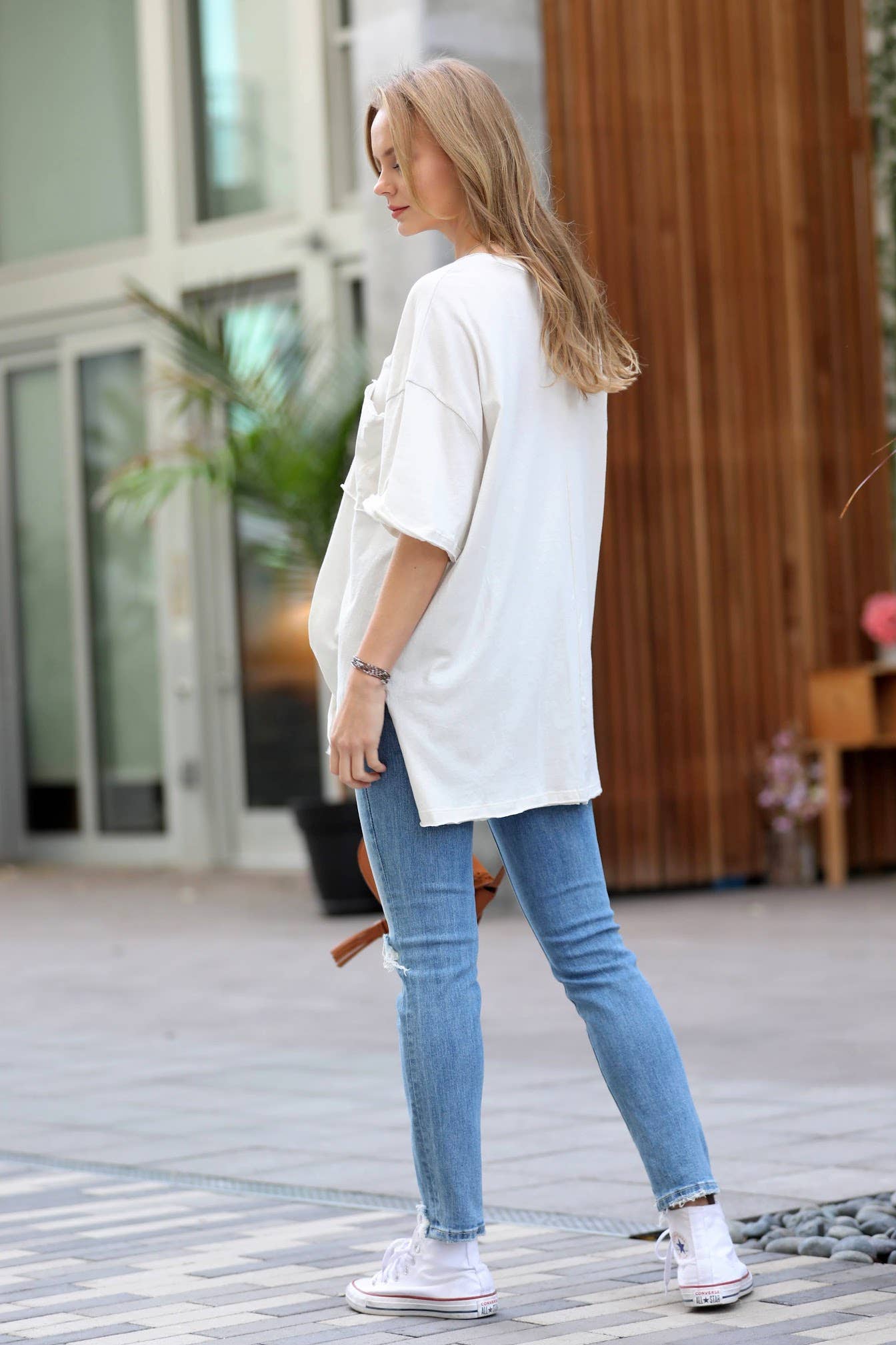 BOYFRIEND TEE