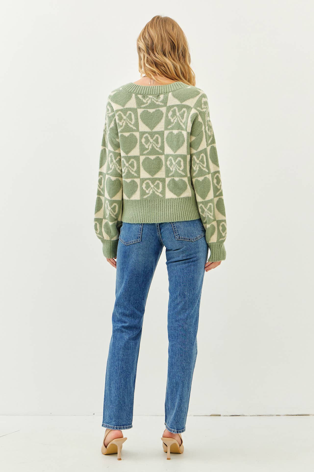 STRETCHY SOFT SWEATER