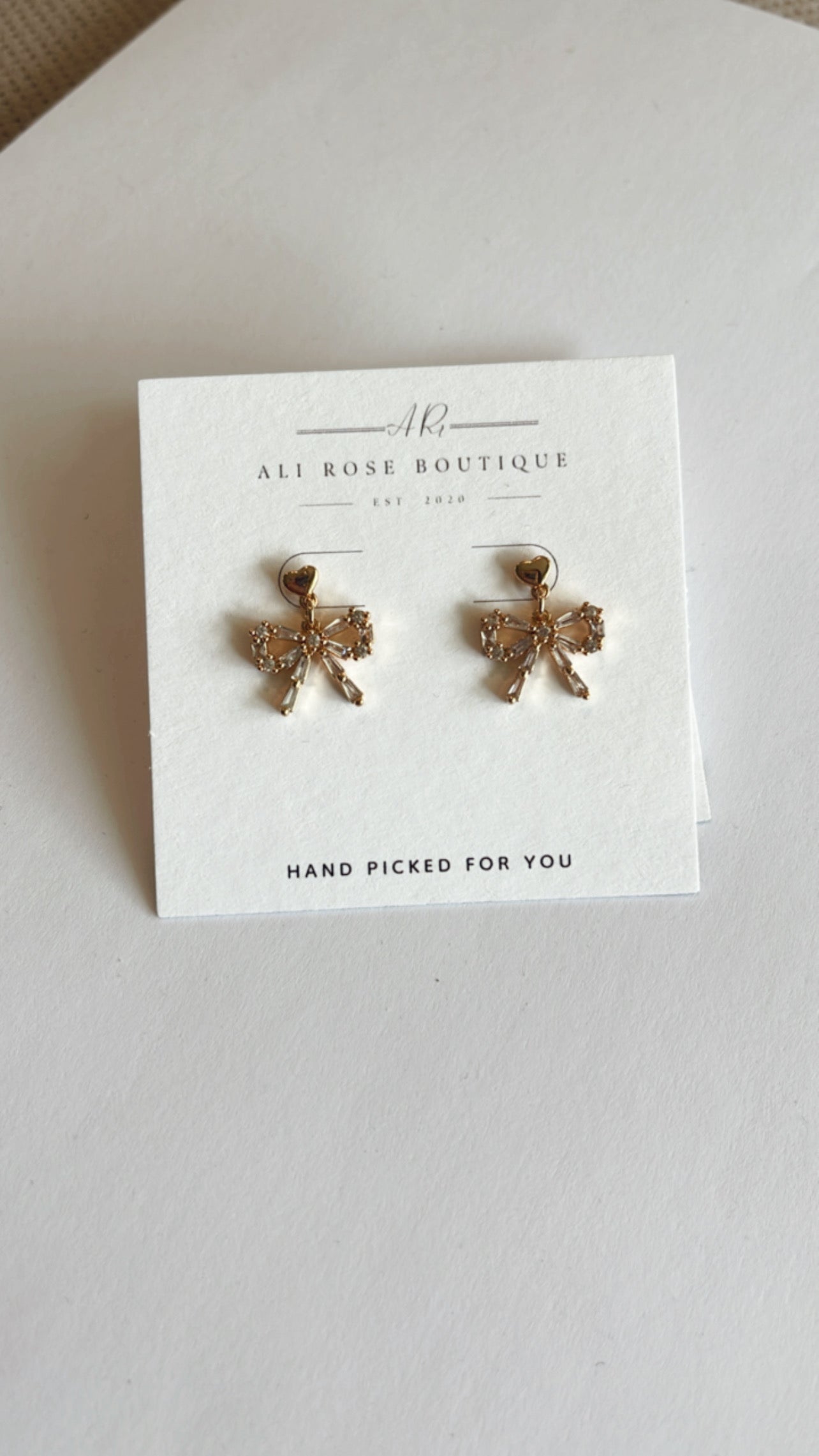 BOW EARINGS