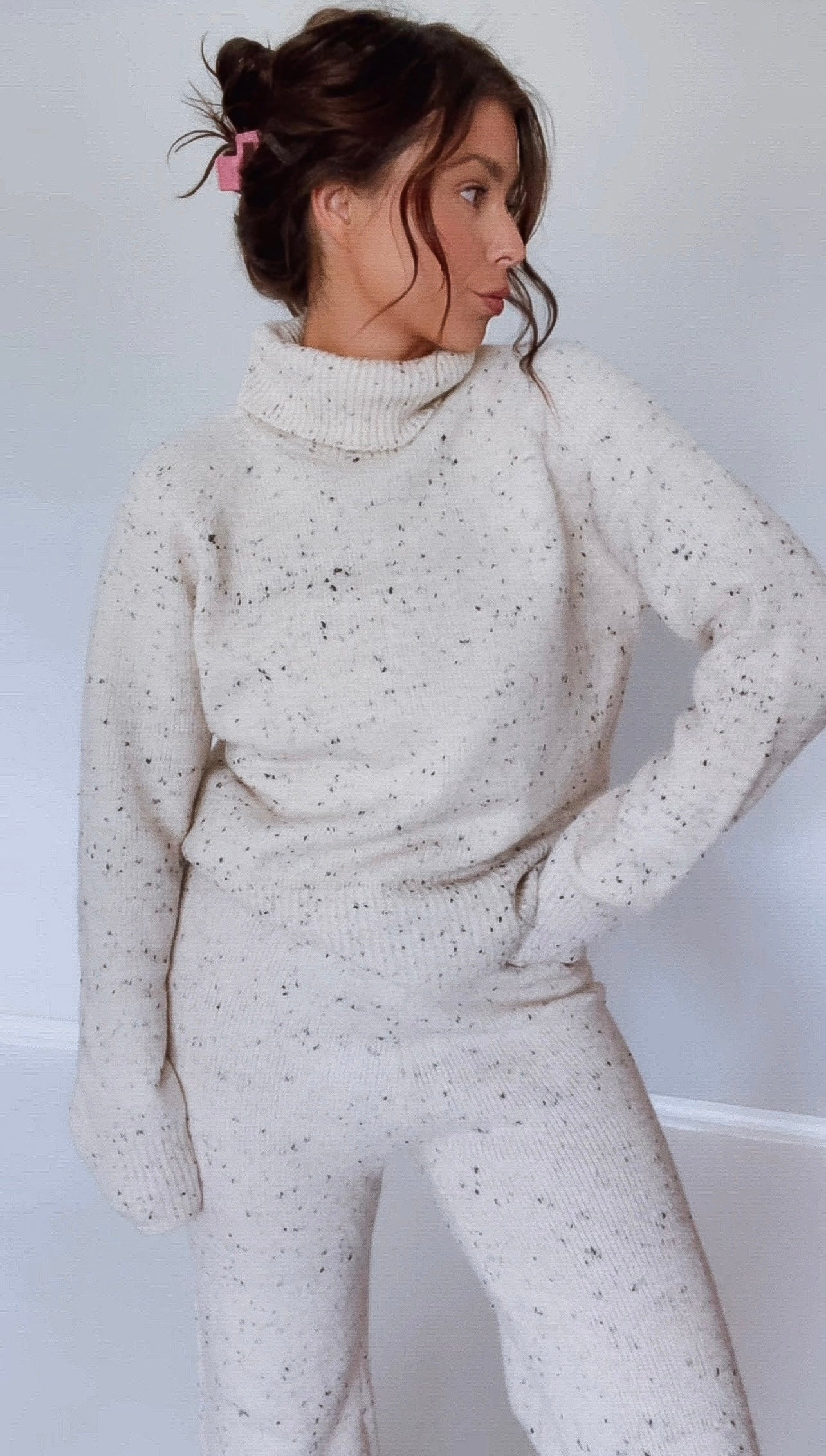 KNITTED SWEATER SET