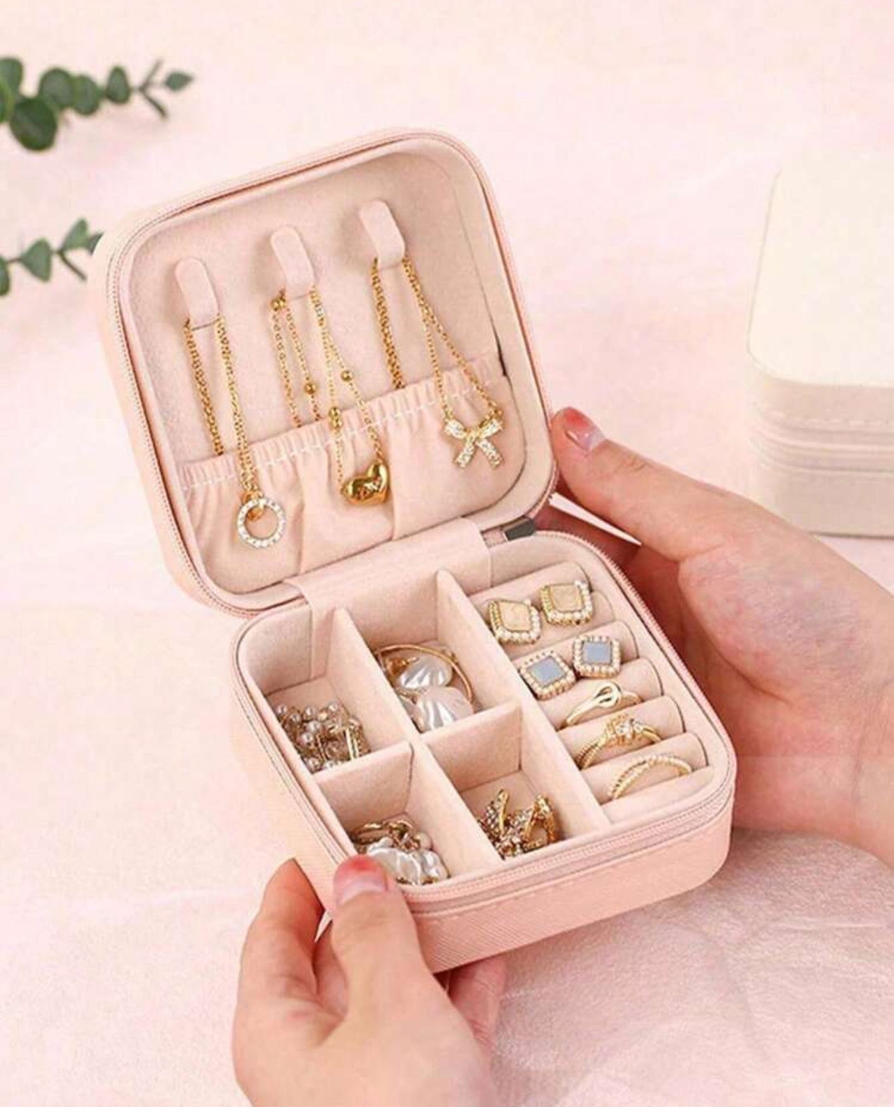 TRAVEL JEWELRY BOX